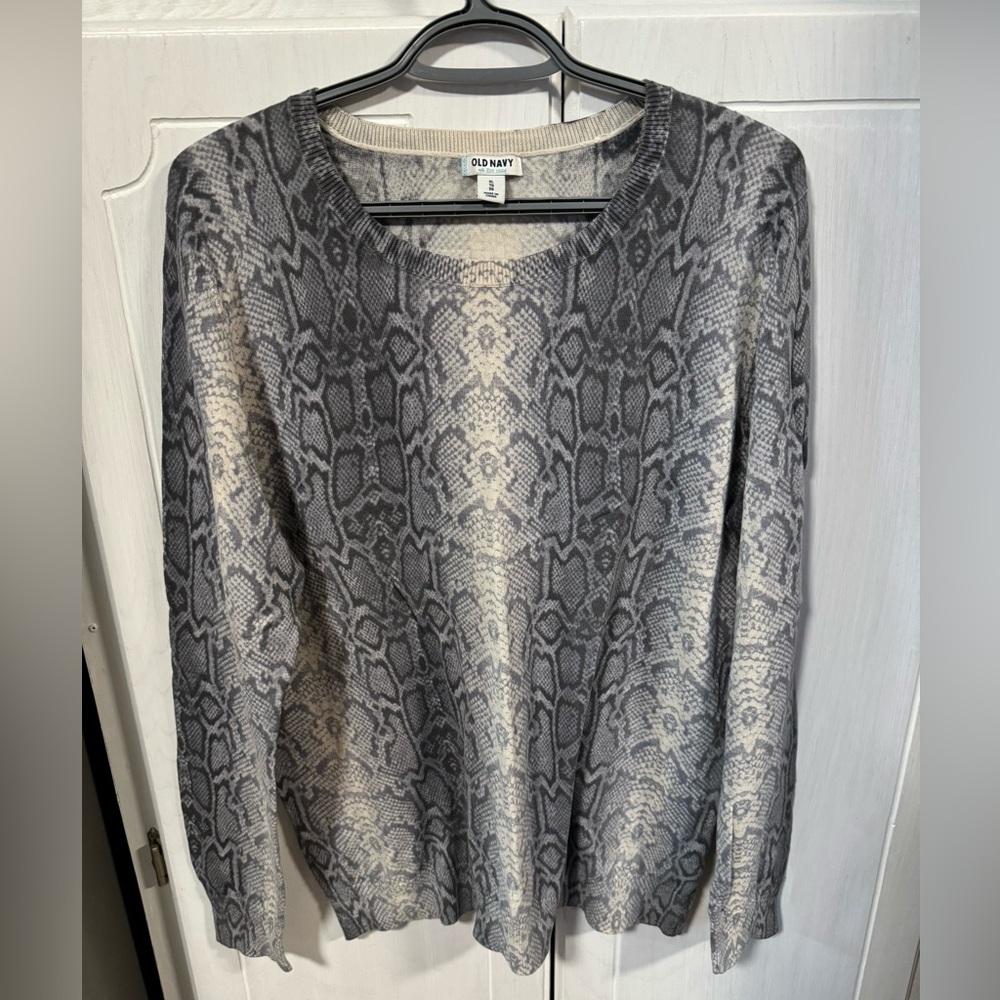Python Print Sweater - Picture 1 of 1